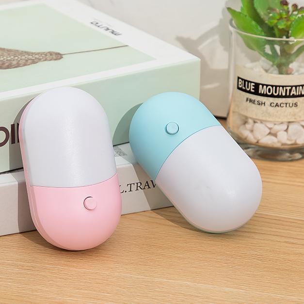 Tofarget LED nattlys for stikkontakt