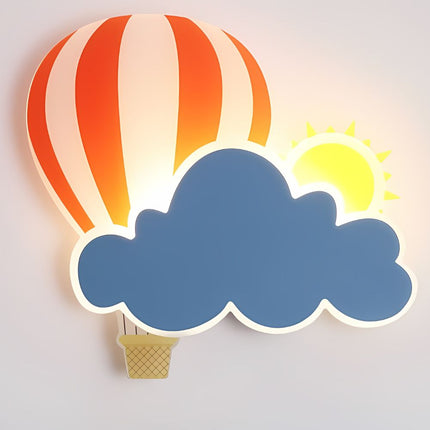 Vegg nattlys med sky og luftballong