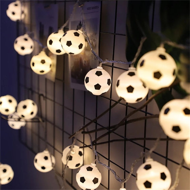 LED lyslenke med fotballer for gutterom