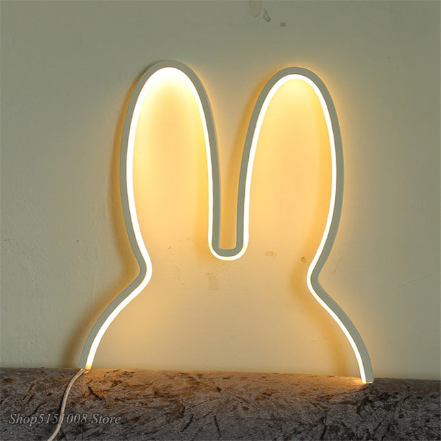 Moderne vegglampe med kaninører design