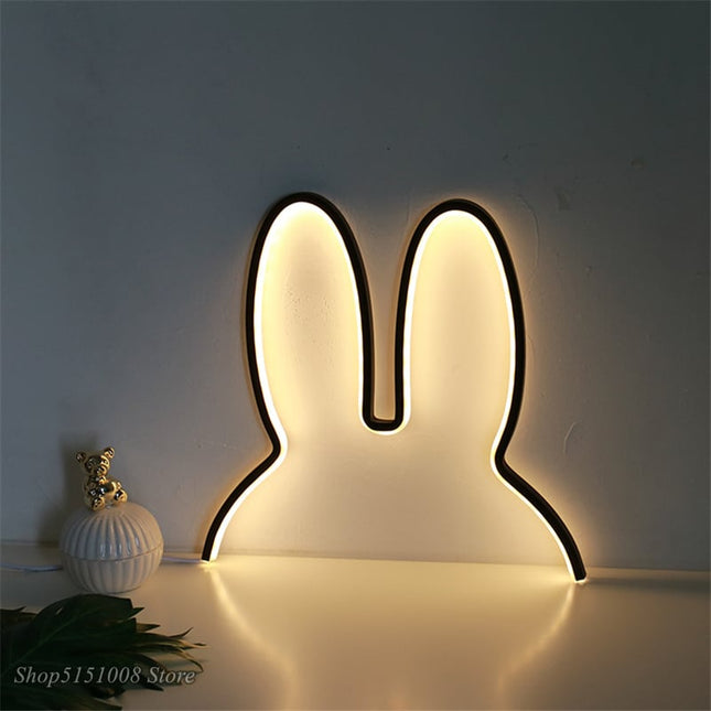 Moderne vegglampe med kaninører design