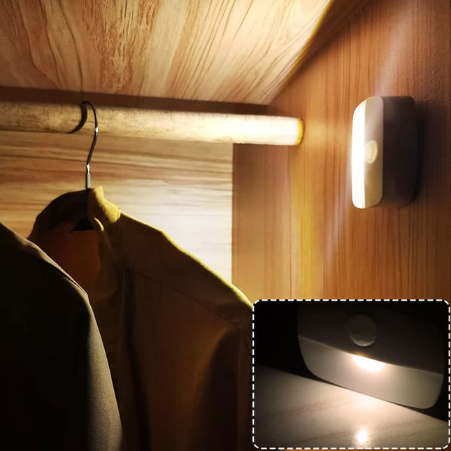 Trådløs LED-lampe med bevegelsessensor