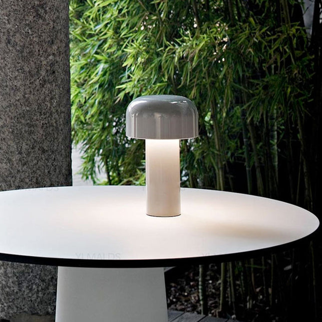 Trådløs bordlampe med soppdesign