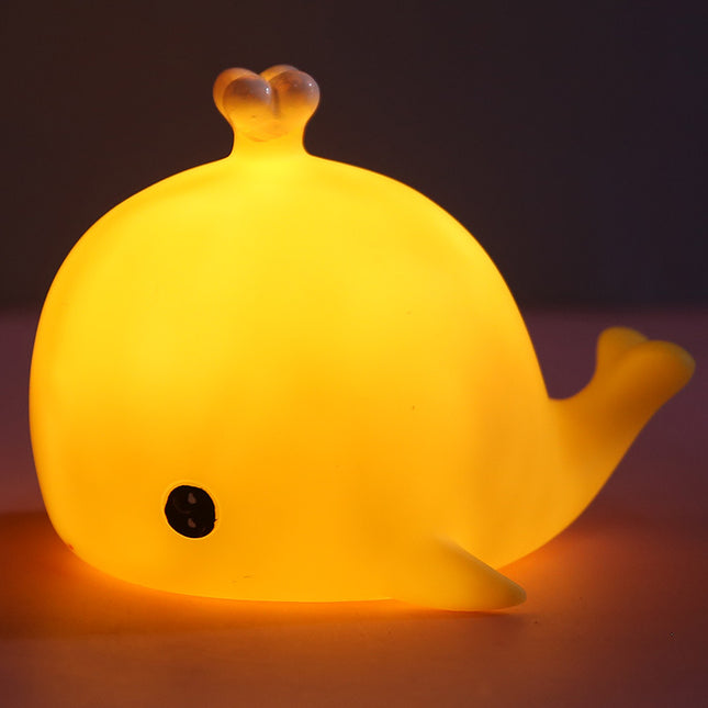 Liten nattlampe formet som en hval