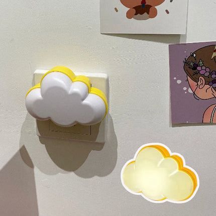 Nattlampe for stikkontakt med skyform