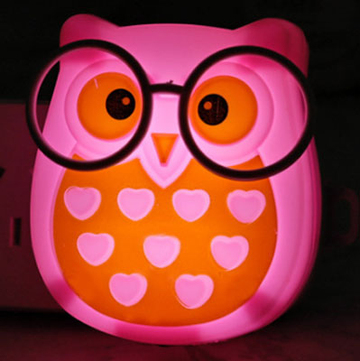 LED nattlys ugle for stikkontakt