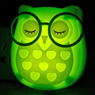 LED nattlys ugle for stikkontakt