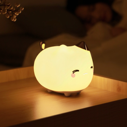 Søt kattunge nattlampe for barn