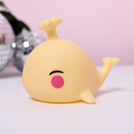 Fargerik hval nattlampe i silikon