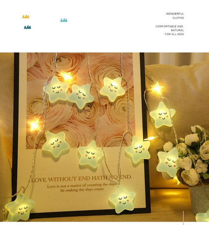 Blå stjernelyslenke for en koselig atmosfære