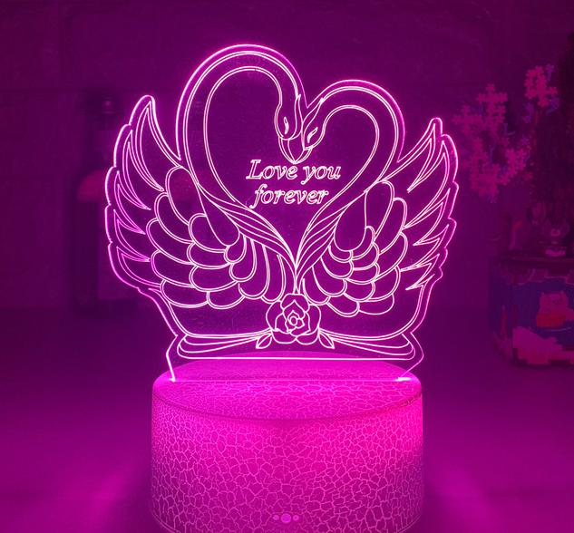 3D LED-lampe med svaner og hjerte