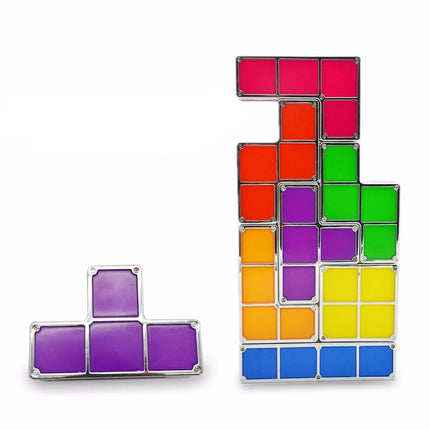 Byggbar Tetris-lampe med fargerike klosser
